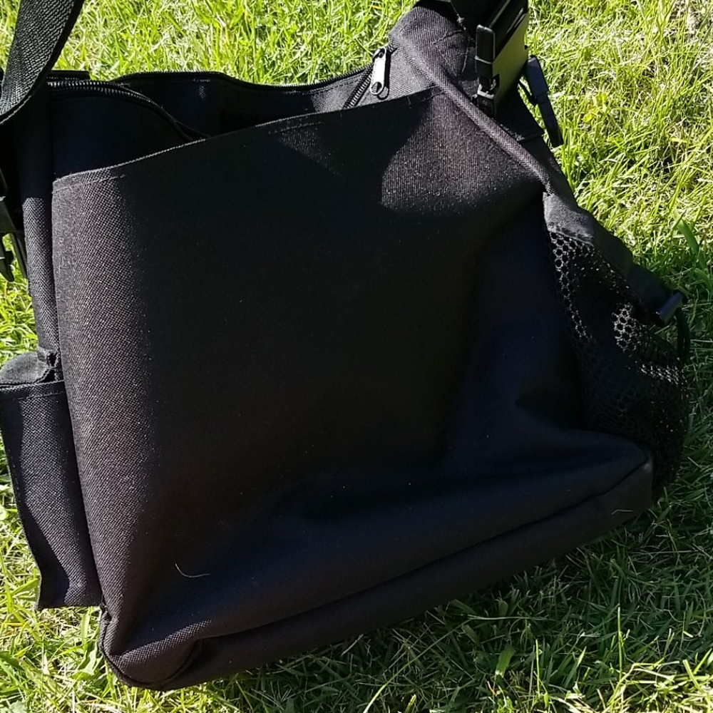🎒COOKIE LEE MESSENGER BAG - Picture 12 of 12
